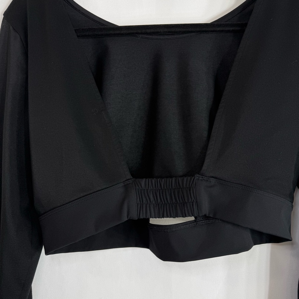 Victoria Secret Sport Keyhole Backless Black Long Sleeve Crop Top, Size L - Picture 6 of 7